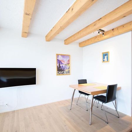 Ferienwohnungen, Carlton Am Park, Davos Platz エクステリア 写真