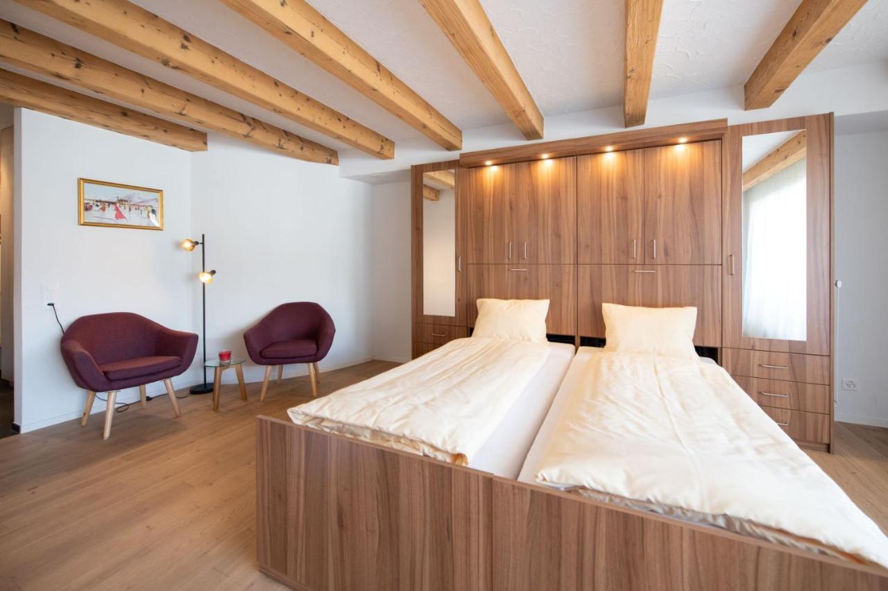 Ferienwohnungen, Carlton Am Park, Davos Platz エクステリア 写真